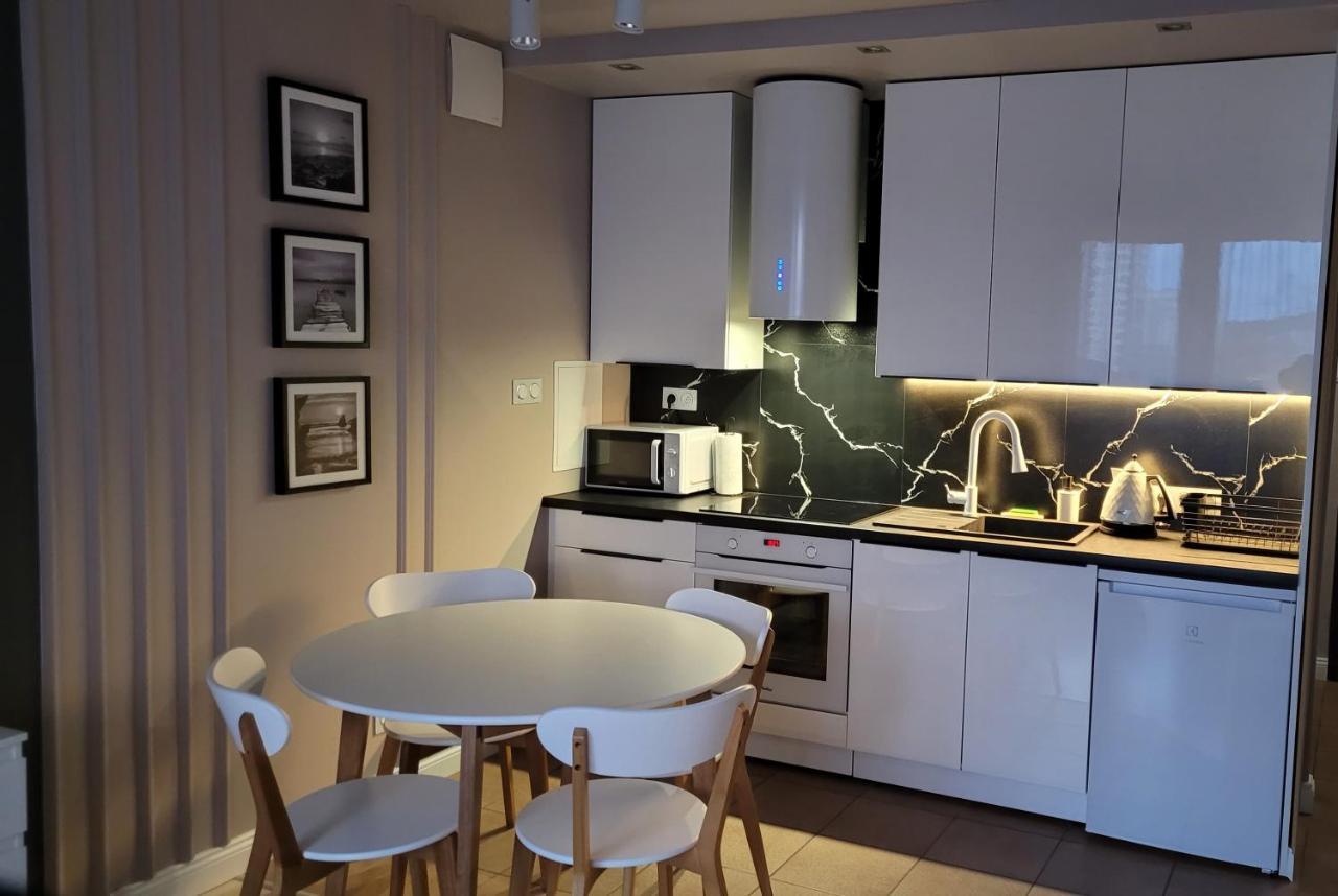 Apartament25B, Plaza, Internet, Netflix Danzig Exterior foto