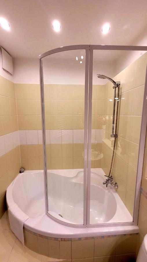 Apartament25B, Plaza, Internet, Netflix Danzig Exterior foto